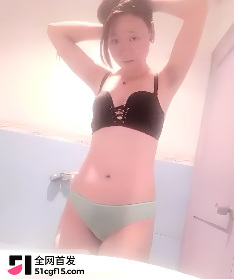 财子撩妹冒充土豪套路淫荡少妇 洗澡自慰1