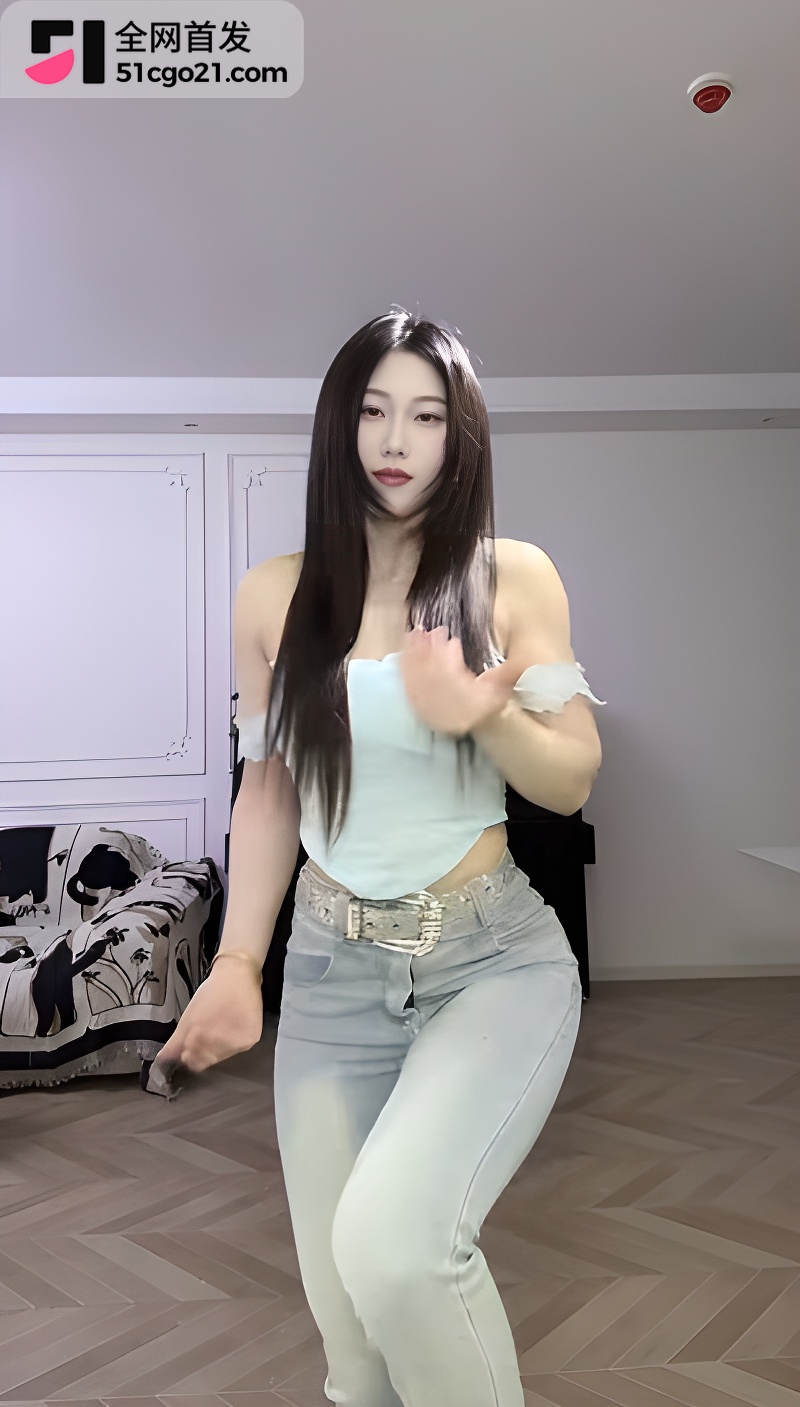 抖音网红 骄傲的佩佩 擦边福利  1