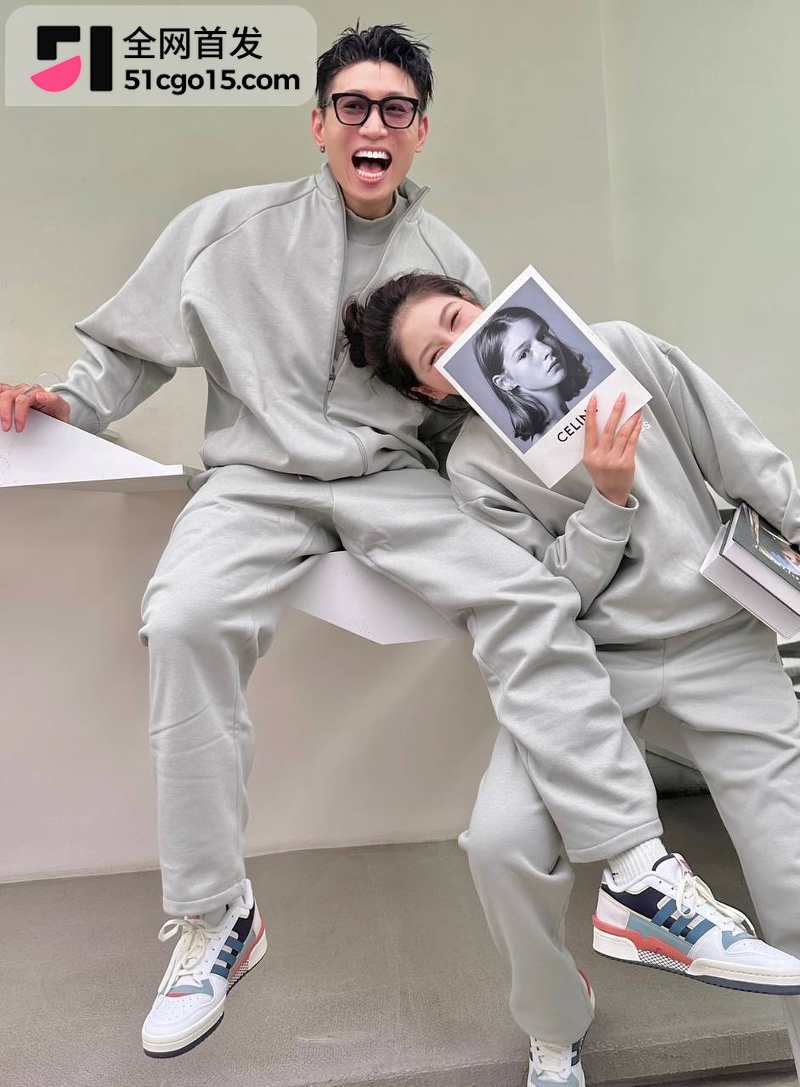 老戴砸钱整容养出百万网红8