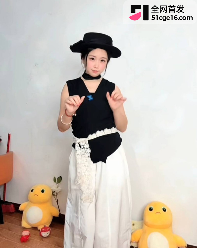 贵州40万粉网红 曹万江 与吴莉莉过夜炒CP6