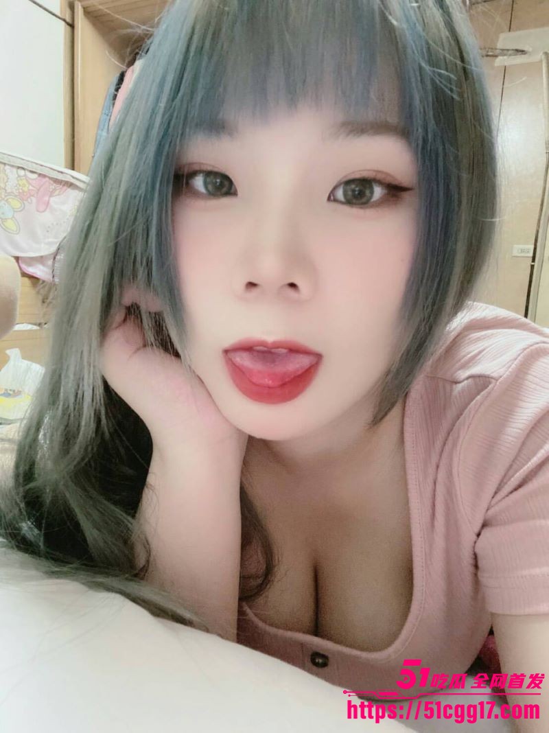 富二代两兄弟重金包养微胖大学生 1