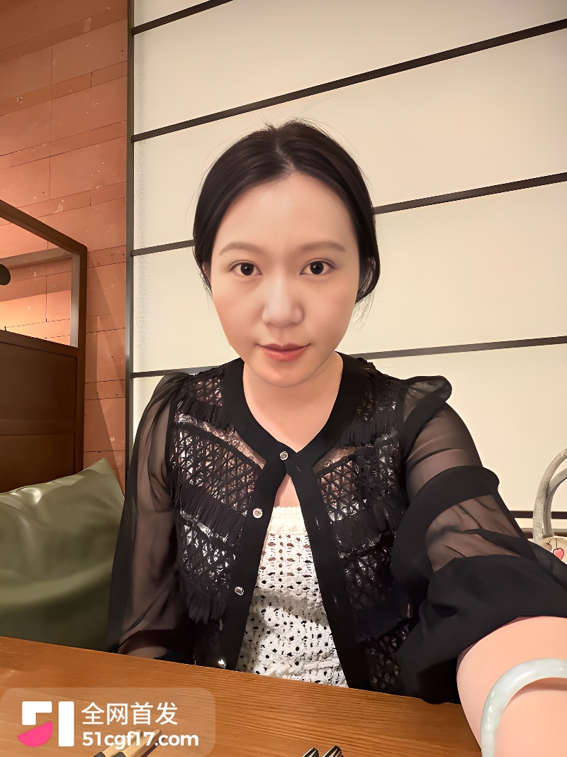 抖音网红小心很甜裸聊自慰视频1