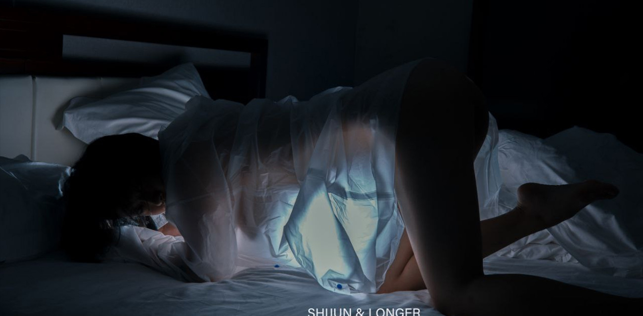 推特巨乳网红 咩咩 福利合集 爆乳母狗玩SM调教 滴蜡自慰阴道放冰块狂野奔放！