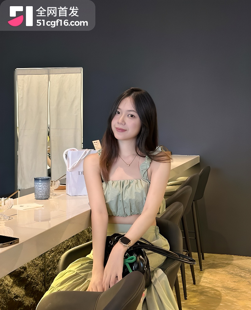 01年银行柜姐昕如与前男友性爱视频2