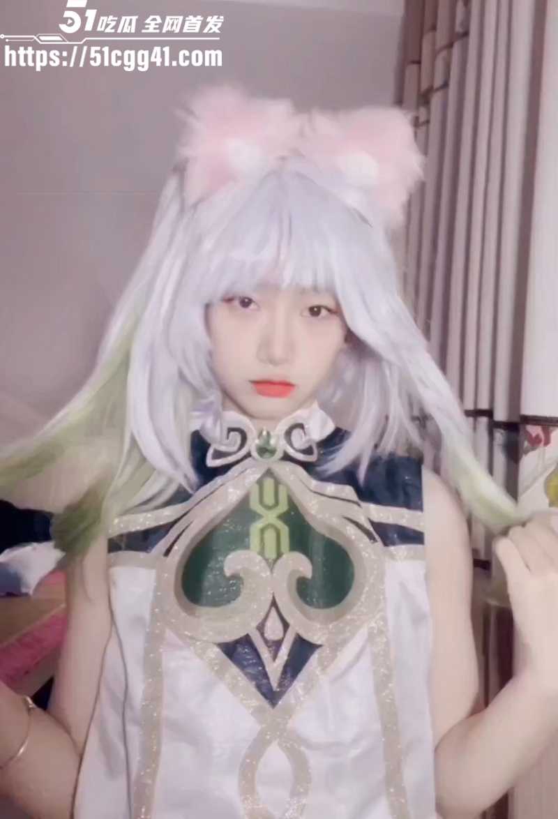 推特超嫩福利姬胡椒子cos自慰写真流出1拷贝