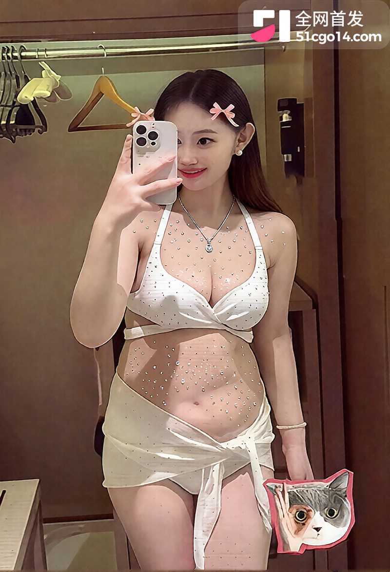 抖音豪乳顶美 念念 露点福利 2 拷贝