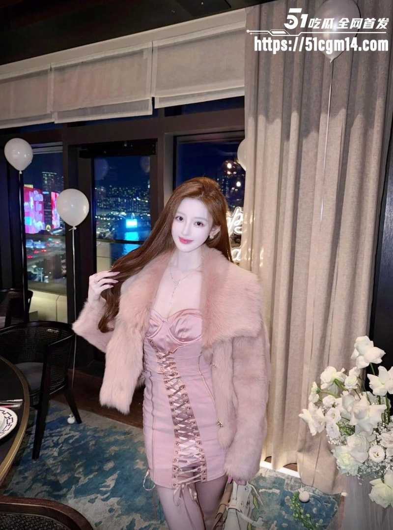 抖音34万粉网红 唐元元 18