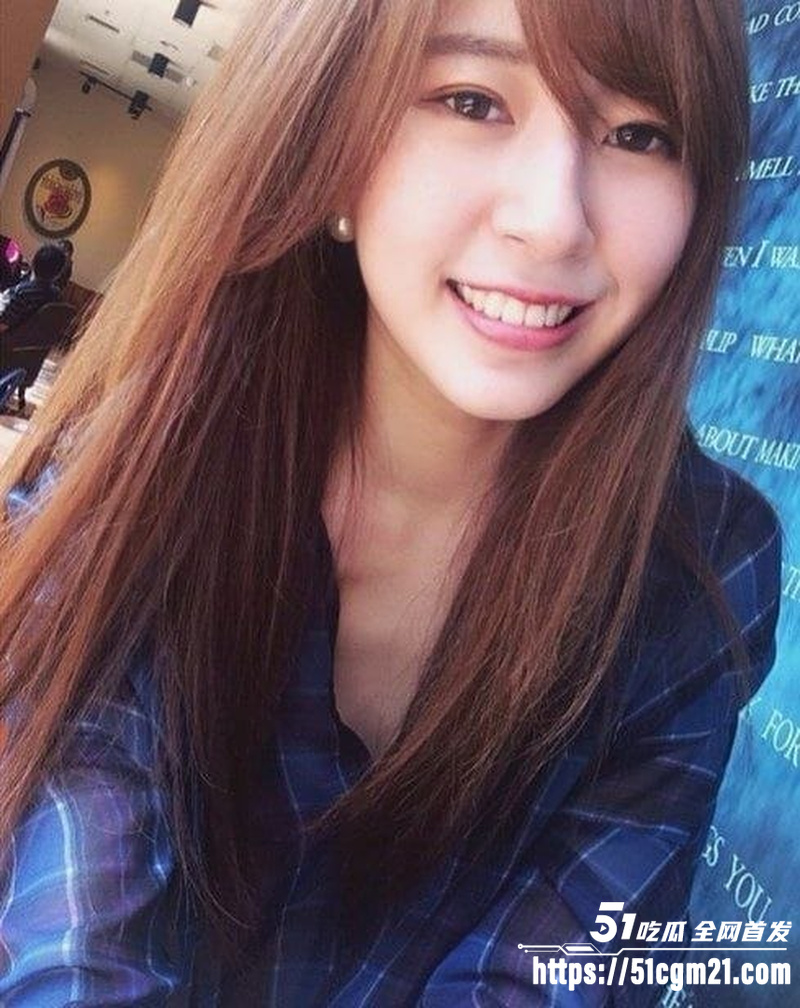 台湾新闻传媒大学 李雅與 情侣自拍 5