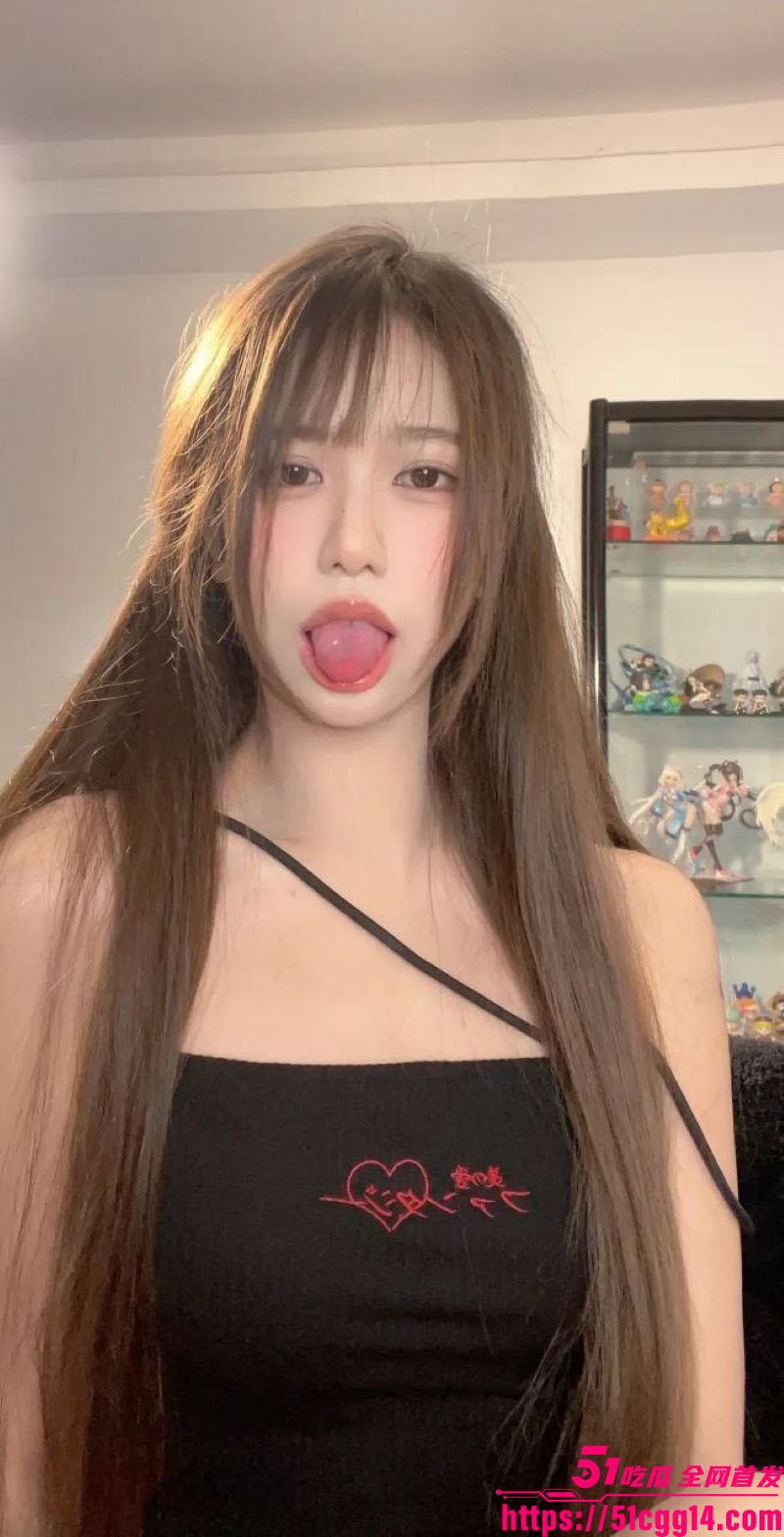 极品校花女神自慰视频流出 1