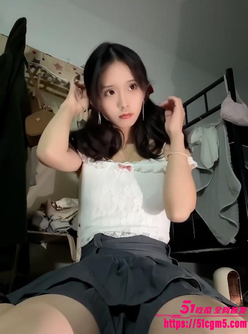 抖音微博擦边网红穿秋裤的猫大尺度自慰视频流出 1