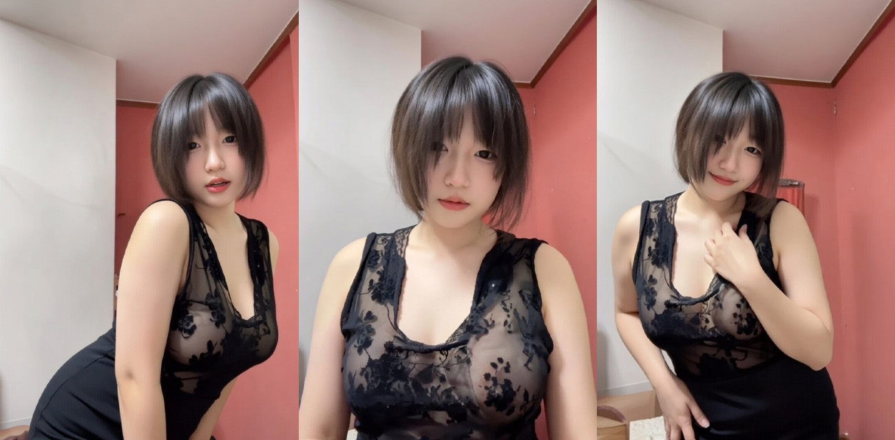 抖音巨乳美少女下海福利 穿制服掰逼揉奶卖弄风骚 脸穴同框自慰吐舌尽显媚态！
