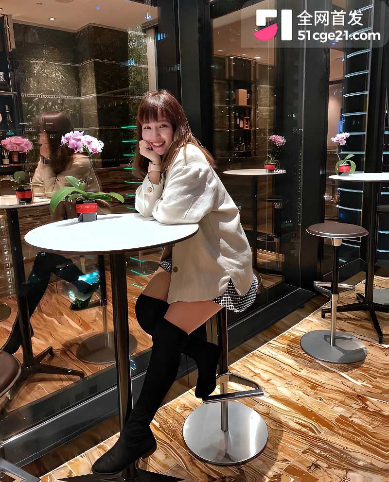 性感人妻酒店约炮视频流出 2