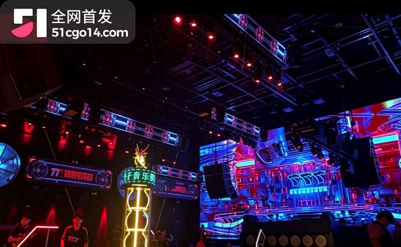四川夹江777酒吧女MC 楚楚 出轨贵州男歌泰迪 被男友现场抓包 夜场同胞注意避雷！