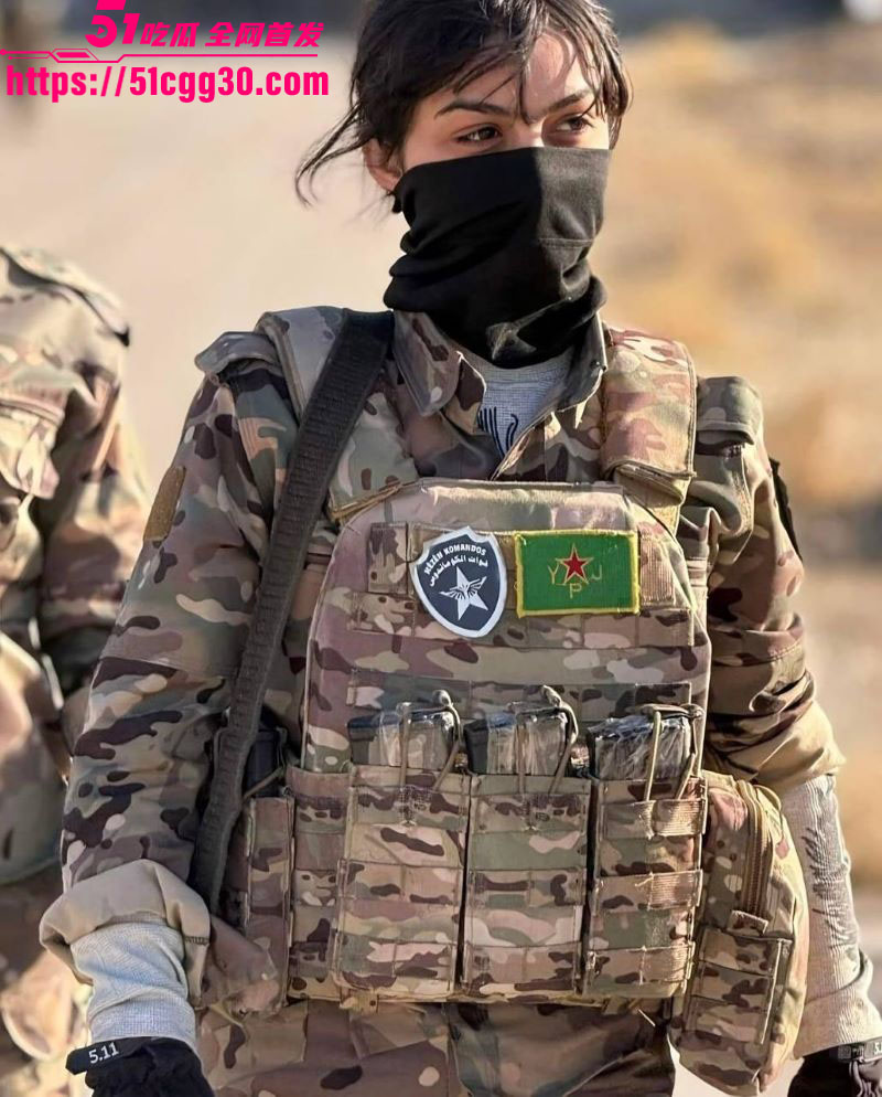 ISIS士兵践踏羞辱尸体视频流出 1