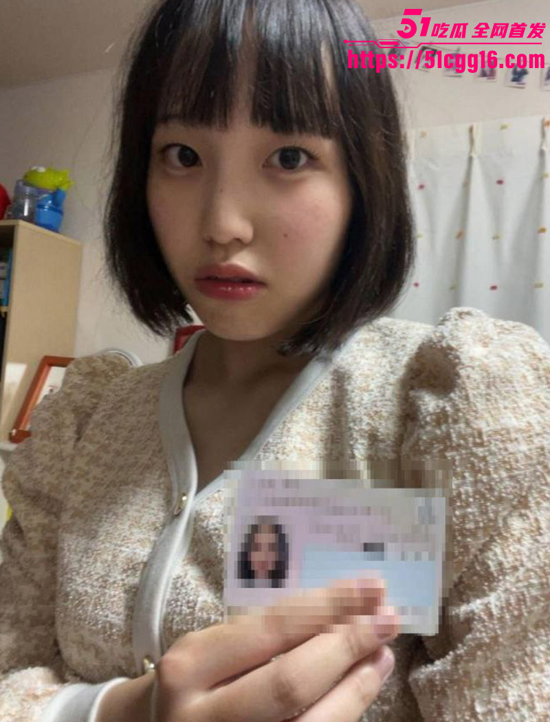 日本清纯美少女裸贷自慰视频3