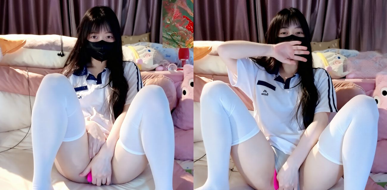 肥臀萝莉主播 loveuiui 付费福利 边看片边自慰娇喘甜腻 爽到骚穴爱液喷不停