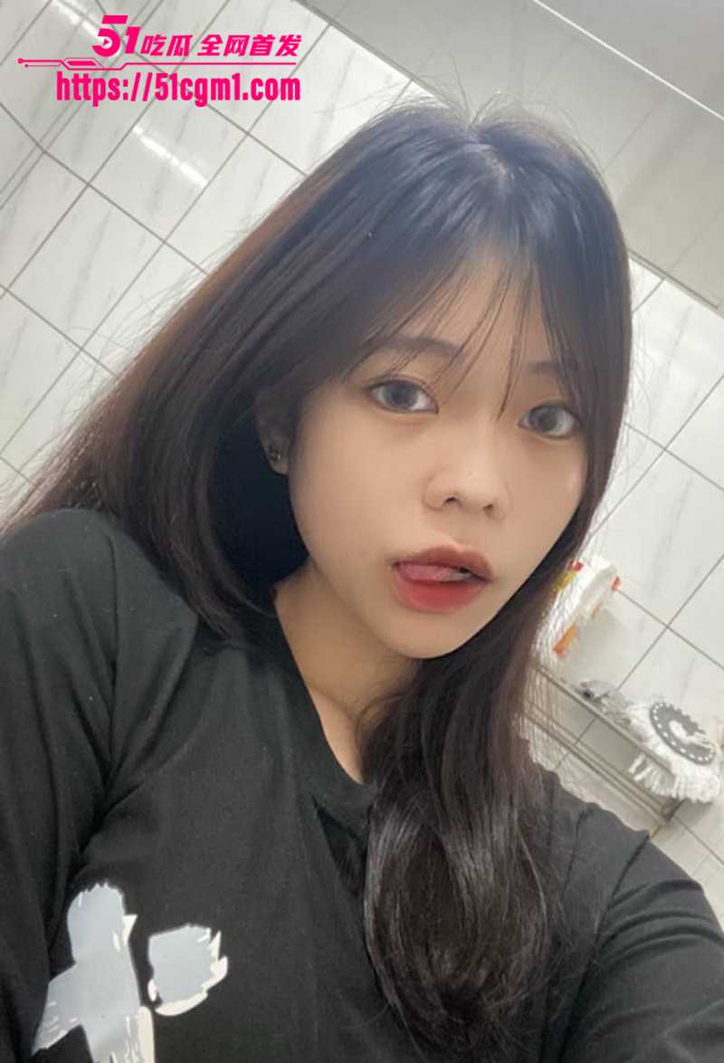 超可爱大一新生露脸自慰视频曝光 1 拷贝
