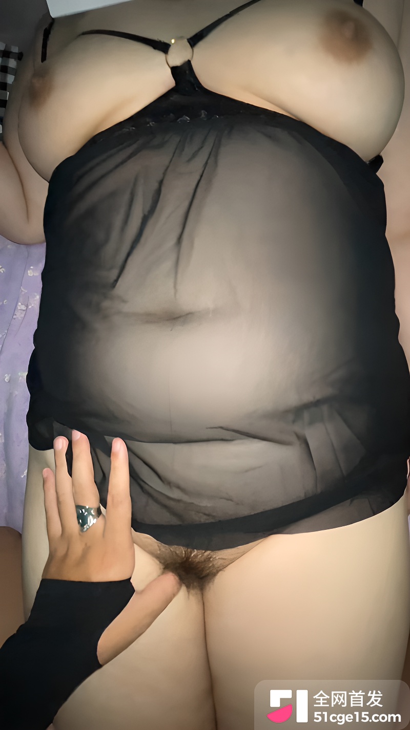 妖娆的丈母娘被粗屌女婿操到淫水干枯4