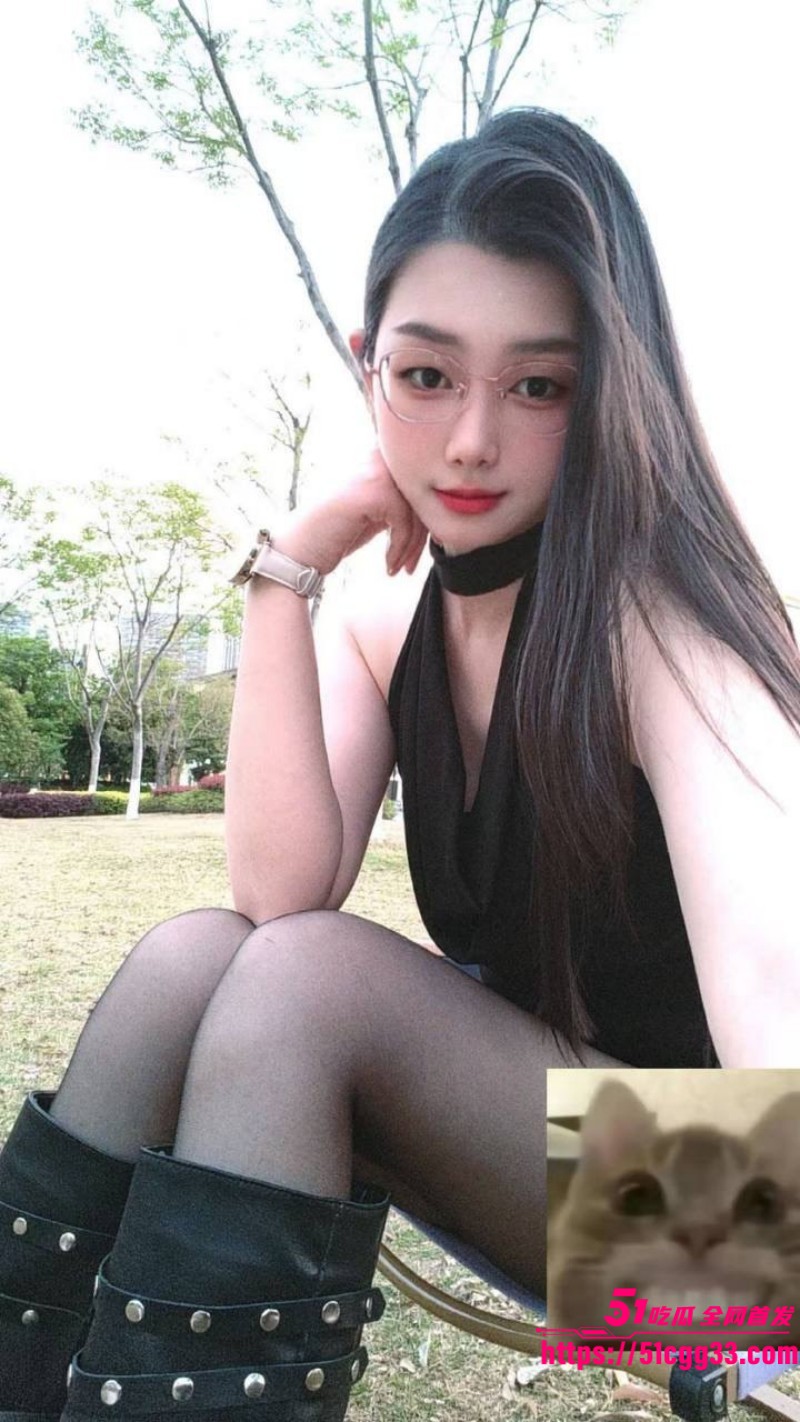 浙江眼镜骚女 郝欣 被男友调教成淫荡母狗 1