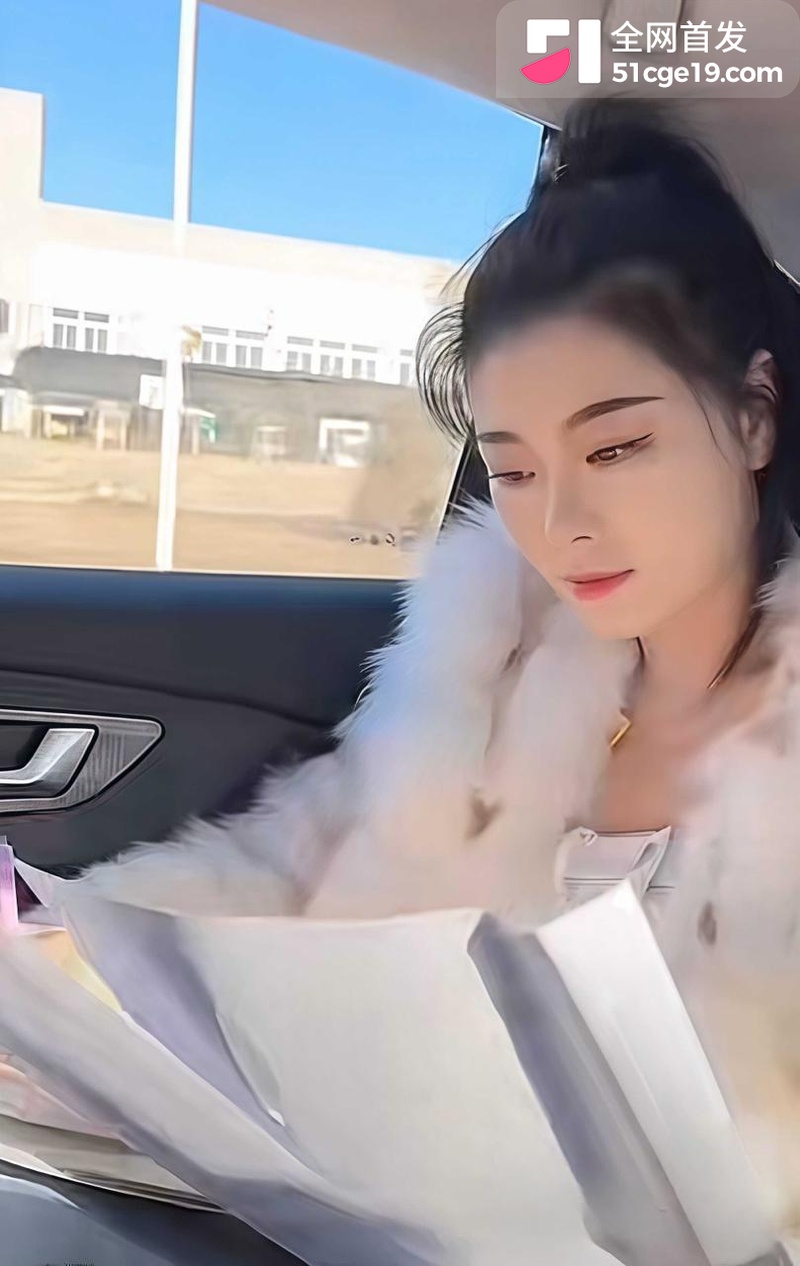 中戏新人柏煦出道即塌房 7