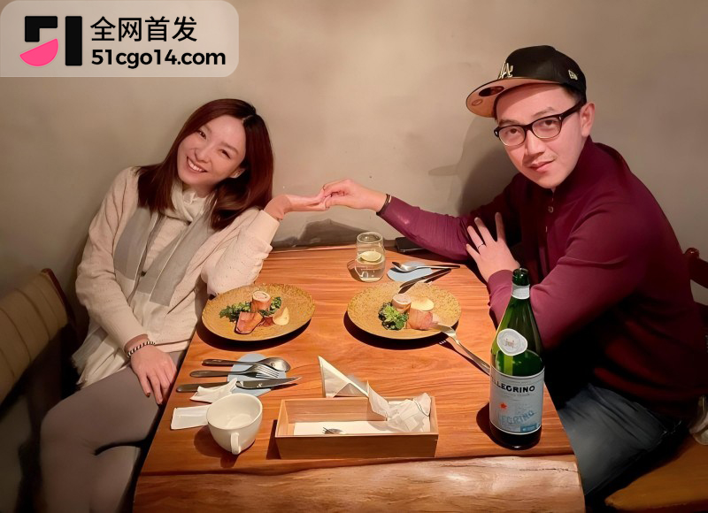台湾主播 张宇 离婚3年曝出沙发艳照13