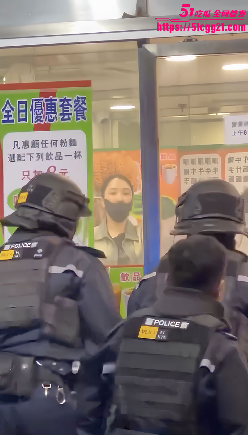 香港上水持刀袭警6