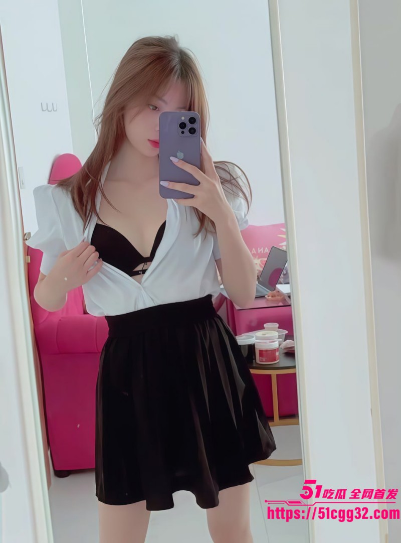 柬埔寨清纯女高中生 Meas Angvor 性爱私拍流出 稚嫩酮体被男友摁在胯下爆操 粉嫩骚穴喷水彻底沦陷性欲狂潮 1