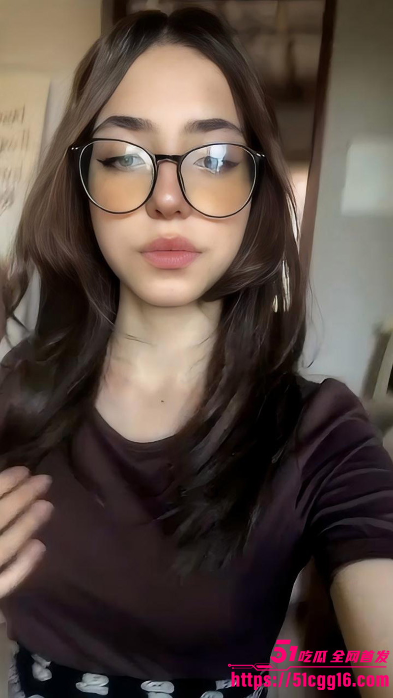 亚美尼亚巨乳小骚货1