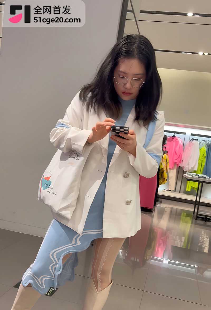 抄底大神商场偷拍合集 5 拷贝