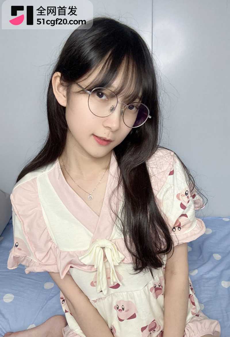 B站反差眼镜妹 语柠柠柠 福利分享 2 拷贝