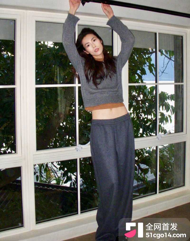 井柏然刘雯隐婚领证 11