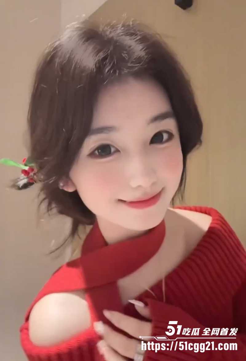 江西服装学院李玉婷高颜值约炮视频曝光3拷贝