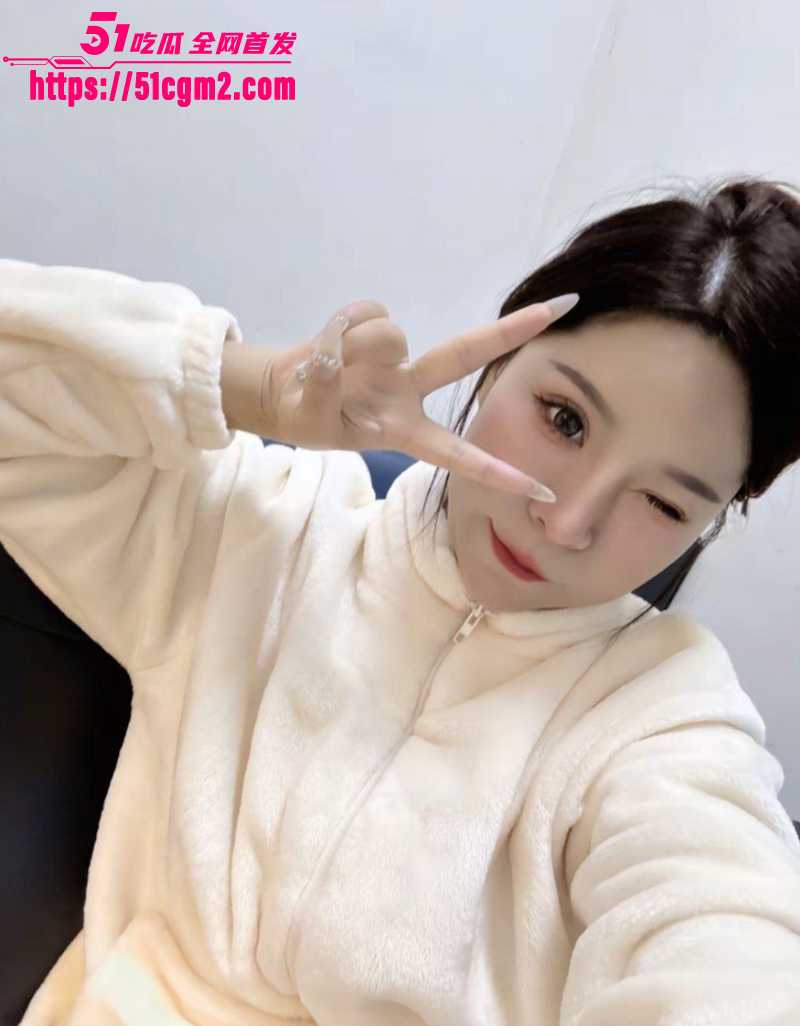 湖北大学富家女 孙语楠  1