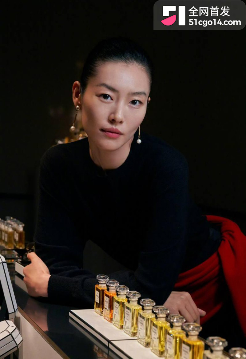 井柏然刘雯隐婚领证 8