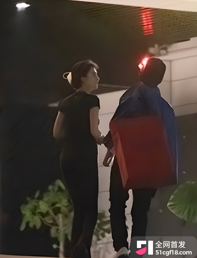 前BIGBANG成员崔胜铉恋情曝光 6