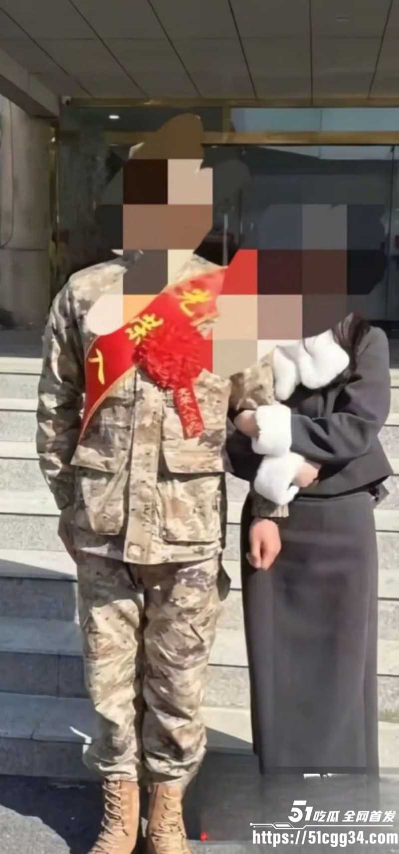安徽池州职院机电系唐傲当兵后出轨01