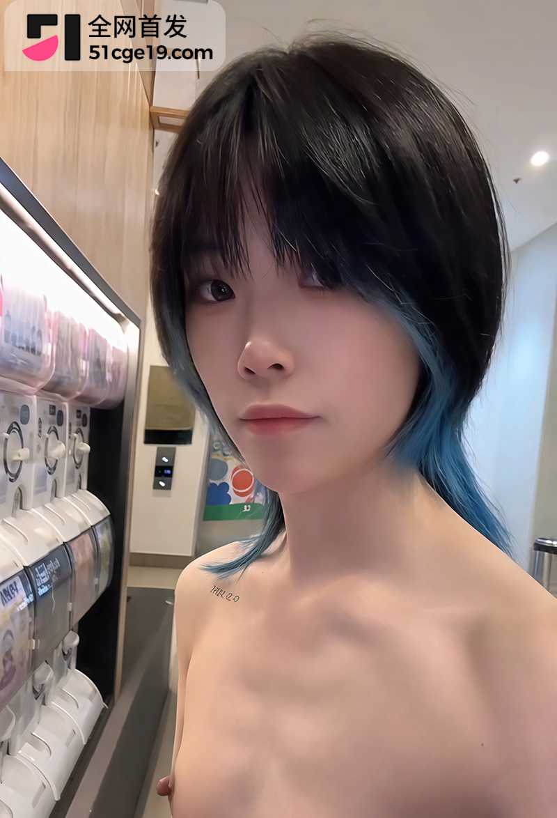 顶级反差婊露出调教视频流出 6 拷贝