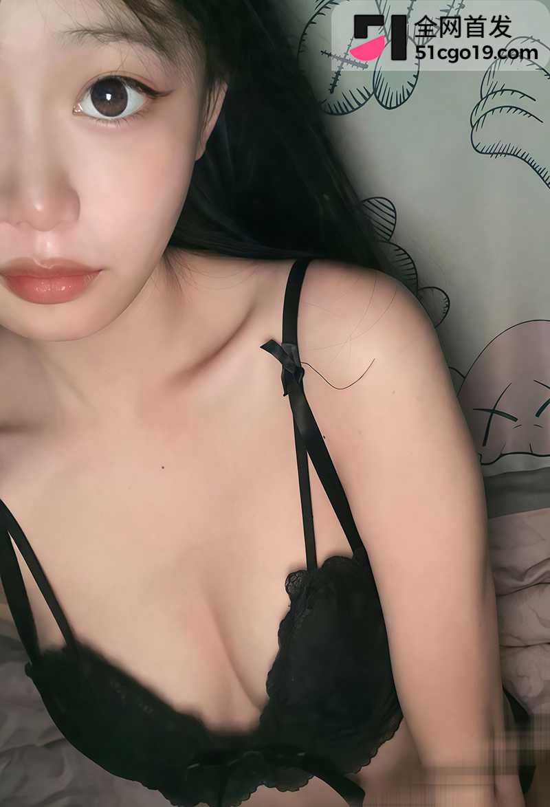 淫荡母狗寝室私拍泄密 3 拷贝