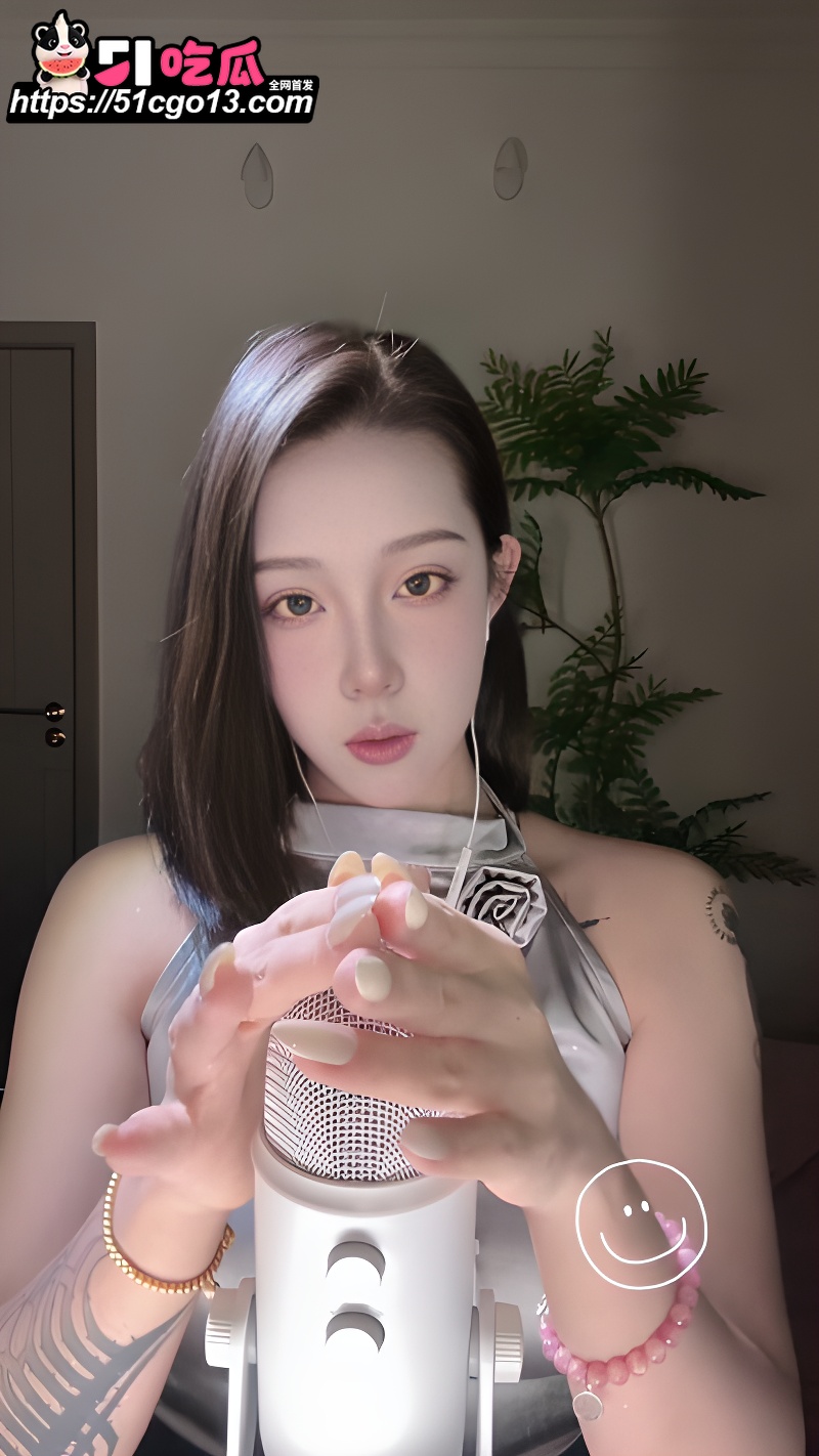 ASMR声控博主陈肩睡不醒 2