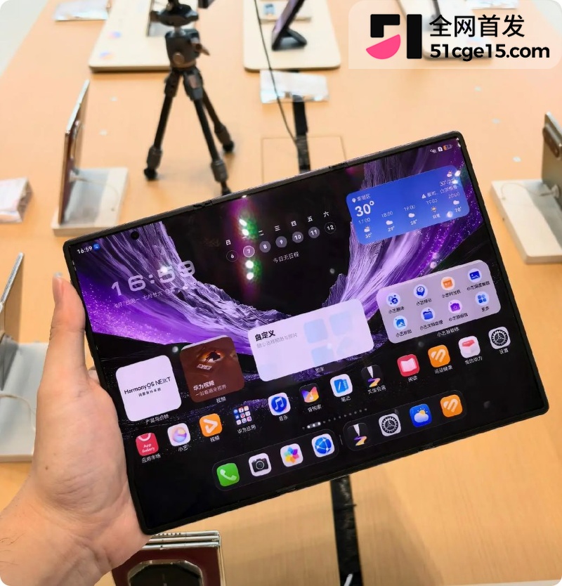 华为Mate XT2成功抱得美人归！ 9