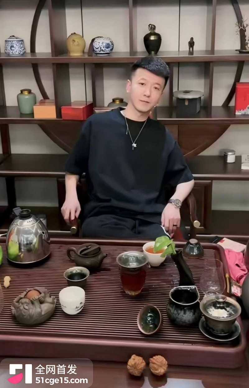 快手网红一哥脱口秀直播自曝出轨乐宝宝06