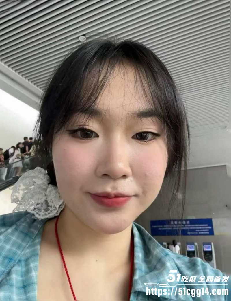 浙江嘉兴邵江雨裸聊自慰视频01