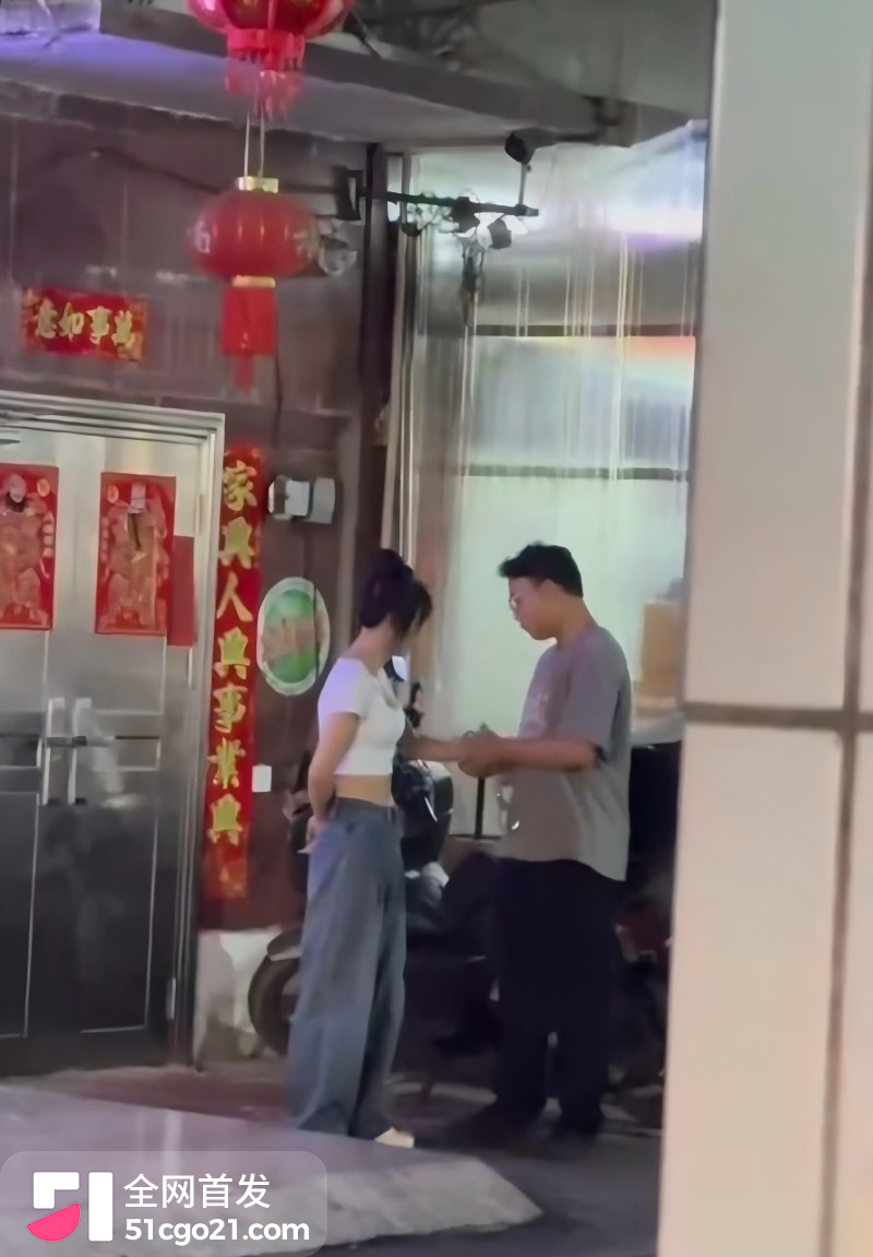 南宁埌西再现扫黄行动 多名站街女被抓11