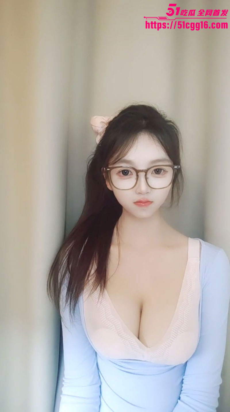 巨乳主播桃井甜荟1