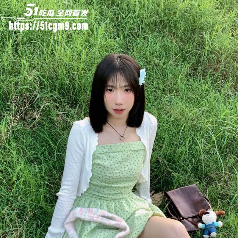 湖南嫩妹李沫被金主泄密私拍01