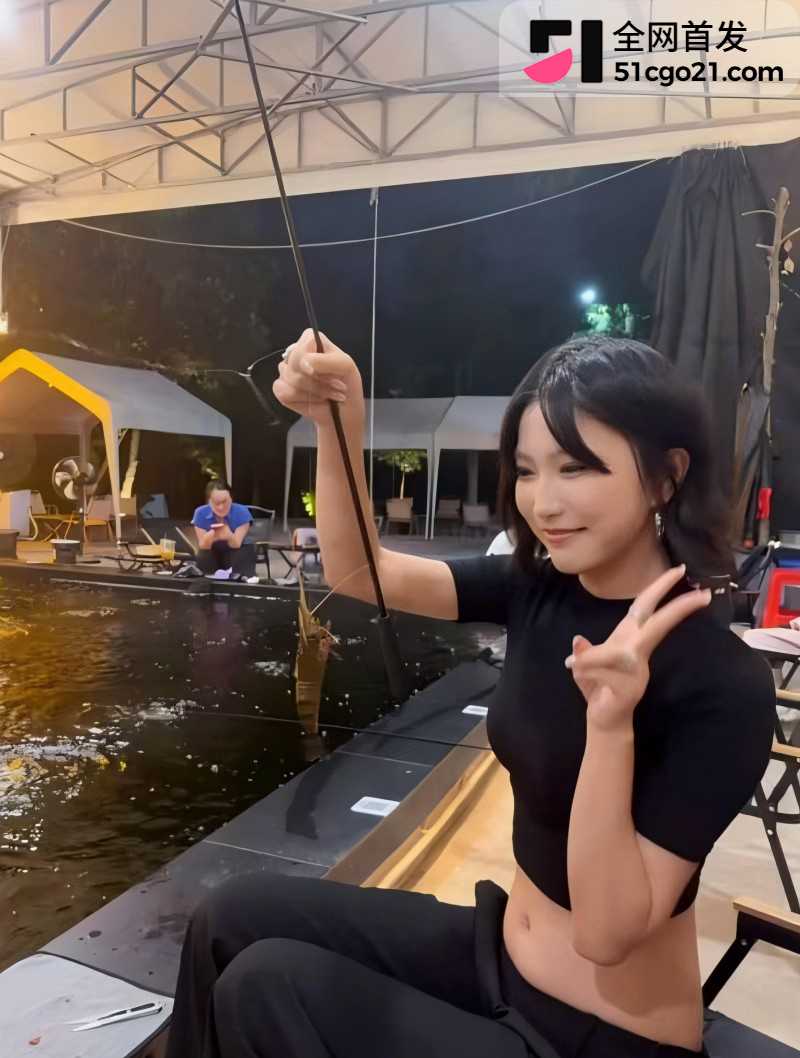 广东佛山三水钓虾场 手撕小三现场3