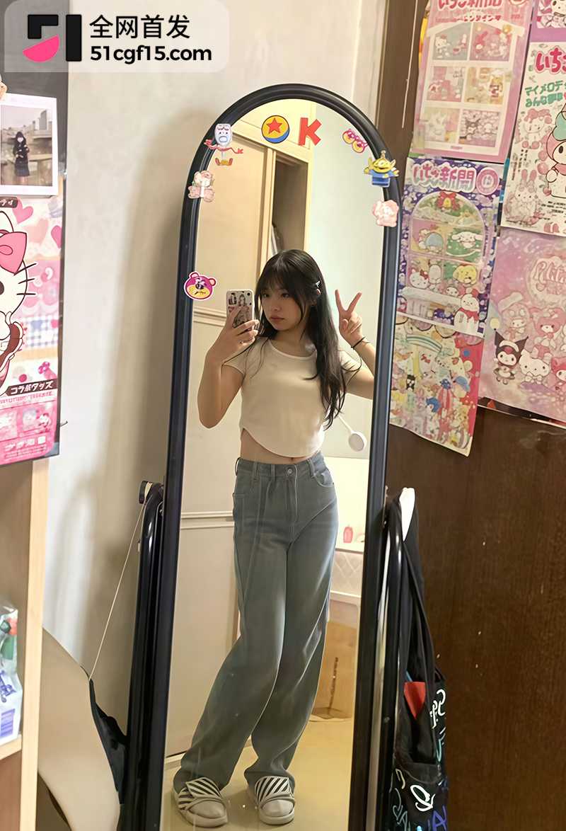 高颜值学妹酒店偷情 2 拷贝