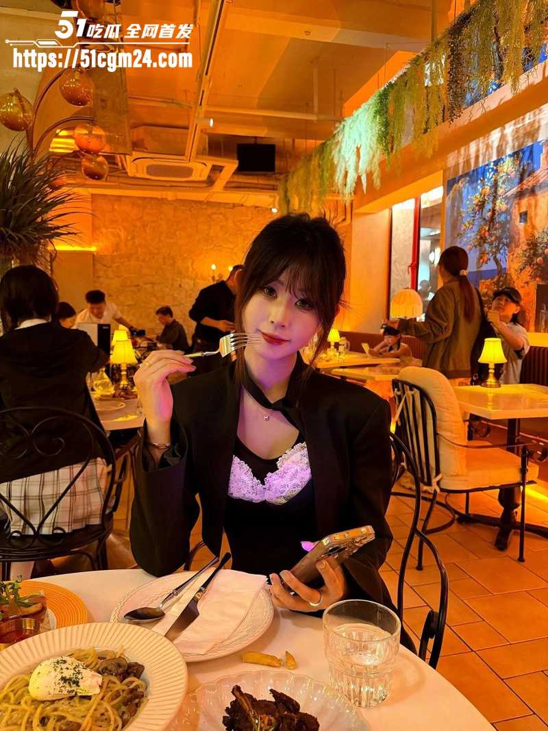 北京反差御姐 张婧娅 性爱视频流出 1