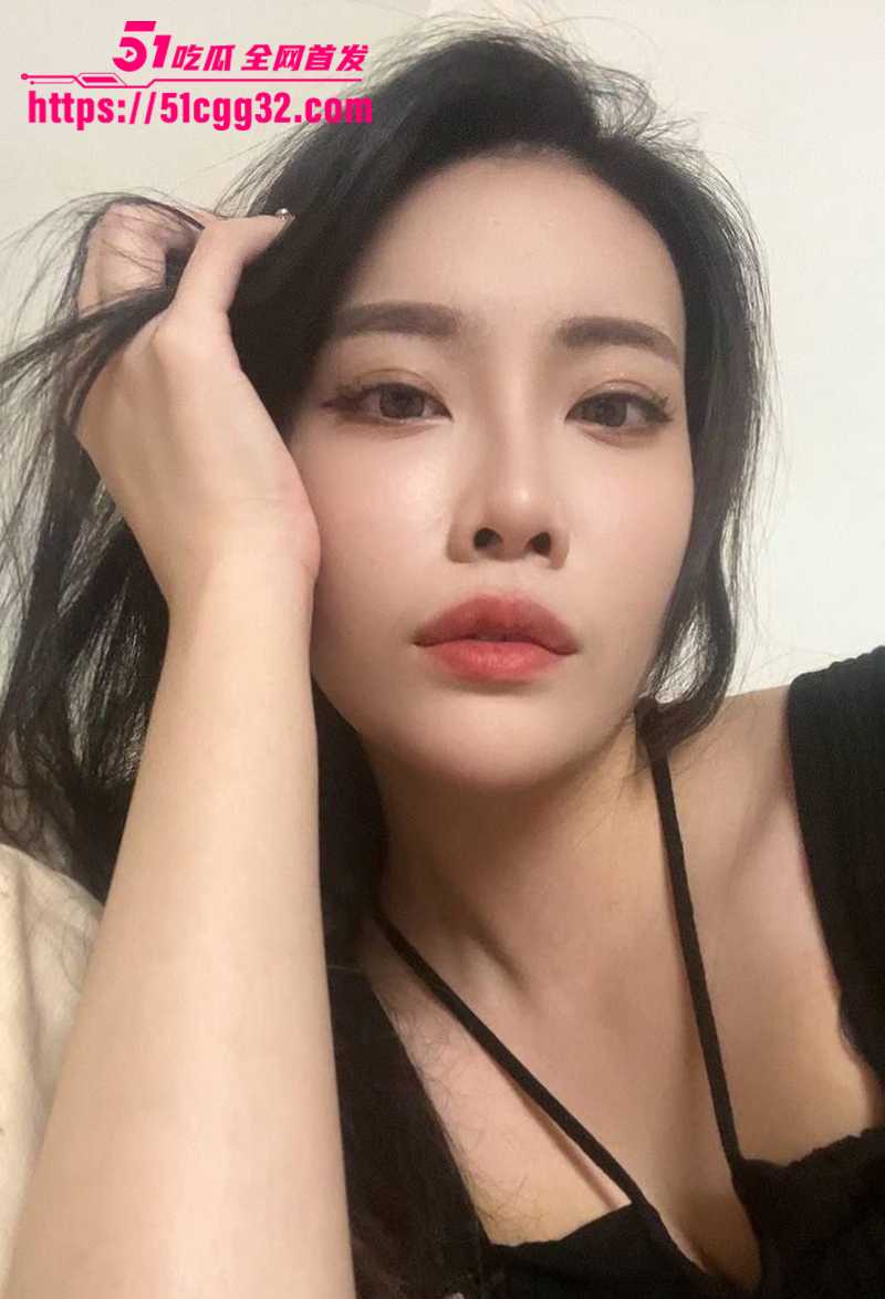 台湾高颜值骚货李静雅不雅视频曝光 1 拷贝