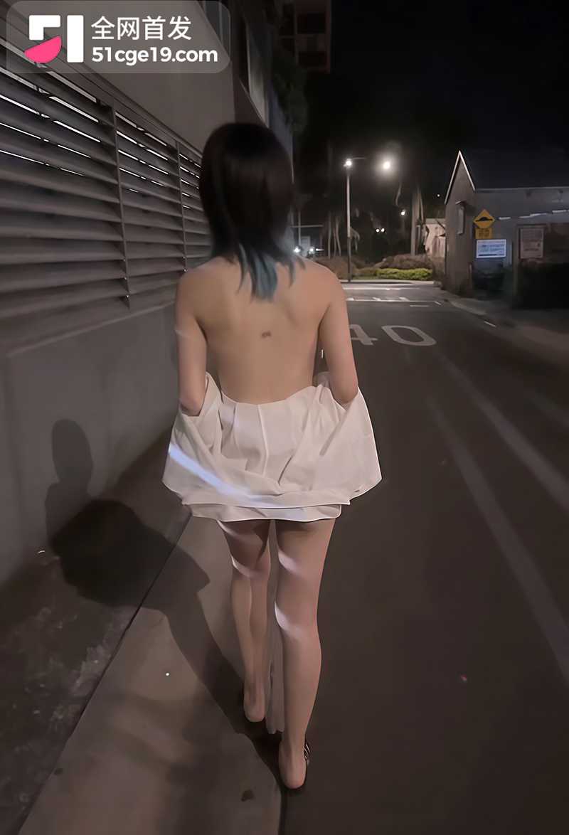 顶级反差婊露出调教视频流出 9 拷贝